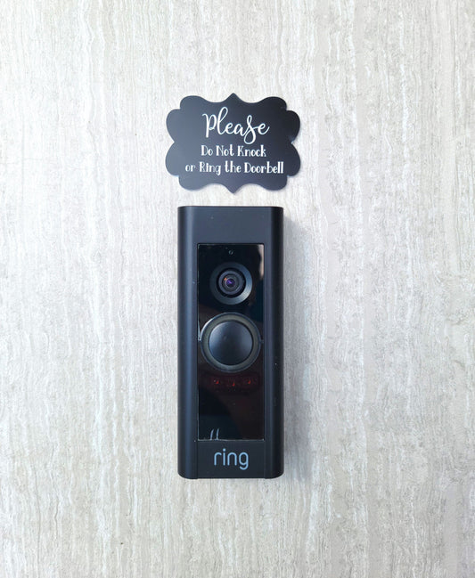 Please Do Not Knock or Ring the Doorbell Scalloped Doorbell Sign